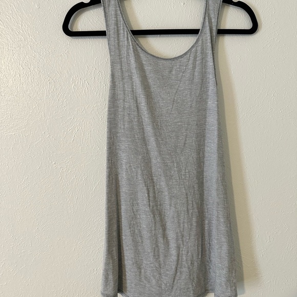 Lululemon Physically Fit Tank
Wee Stripe White Heathered Medium Grey​​ - Picture 9 of 9